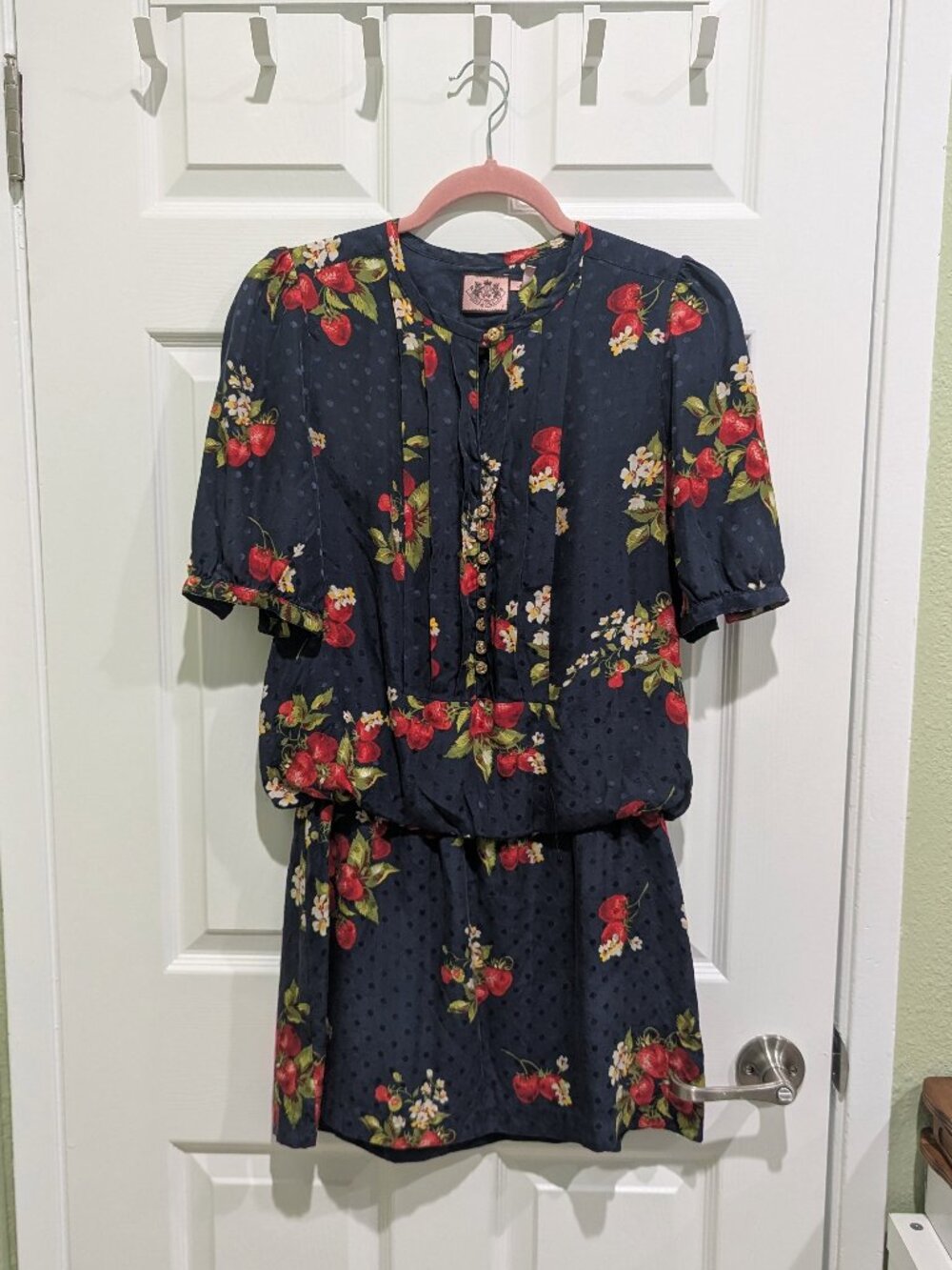 Juicy Couture Strawberry Print Silk Dress size 6 - Picture 1 of 5